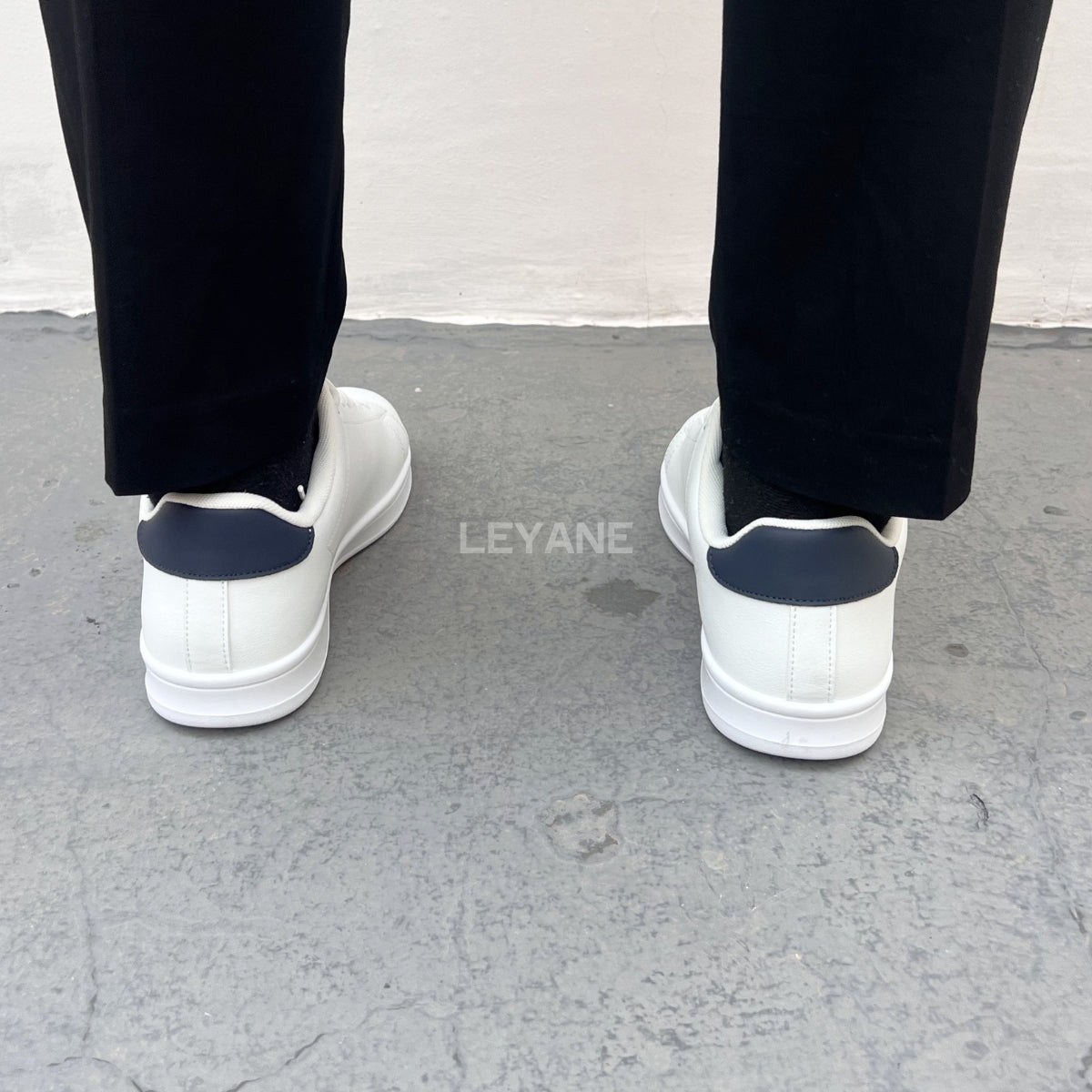 Baskets homme luxe, baskets homme Maroc, baskets homme tendance, baskets homme Casablanca, baskets homme cuir, sneakers homme élégantes, sneakers homme confortables, baskets casual homme, baskets sport chic homme, baskets blanches homme, baskets mode homme, sneakers Nike homme, sneakers Adidas homme, baskets New Balance homme, sneakers Balenciaga homme, baskets Alexander McQueen homme, baskets homme premium, sneakers homme streetwear, baskets homme modernes, baskets légères homme, chaussures sport homme ten