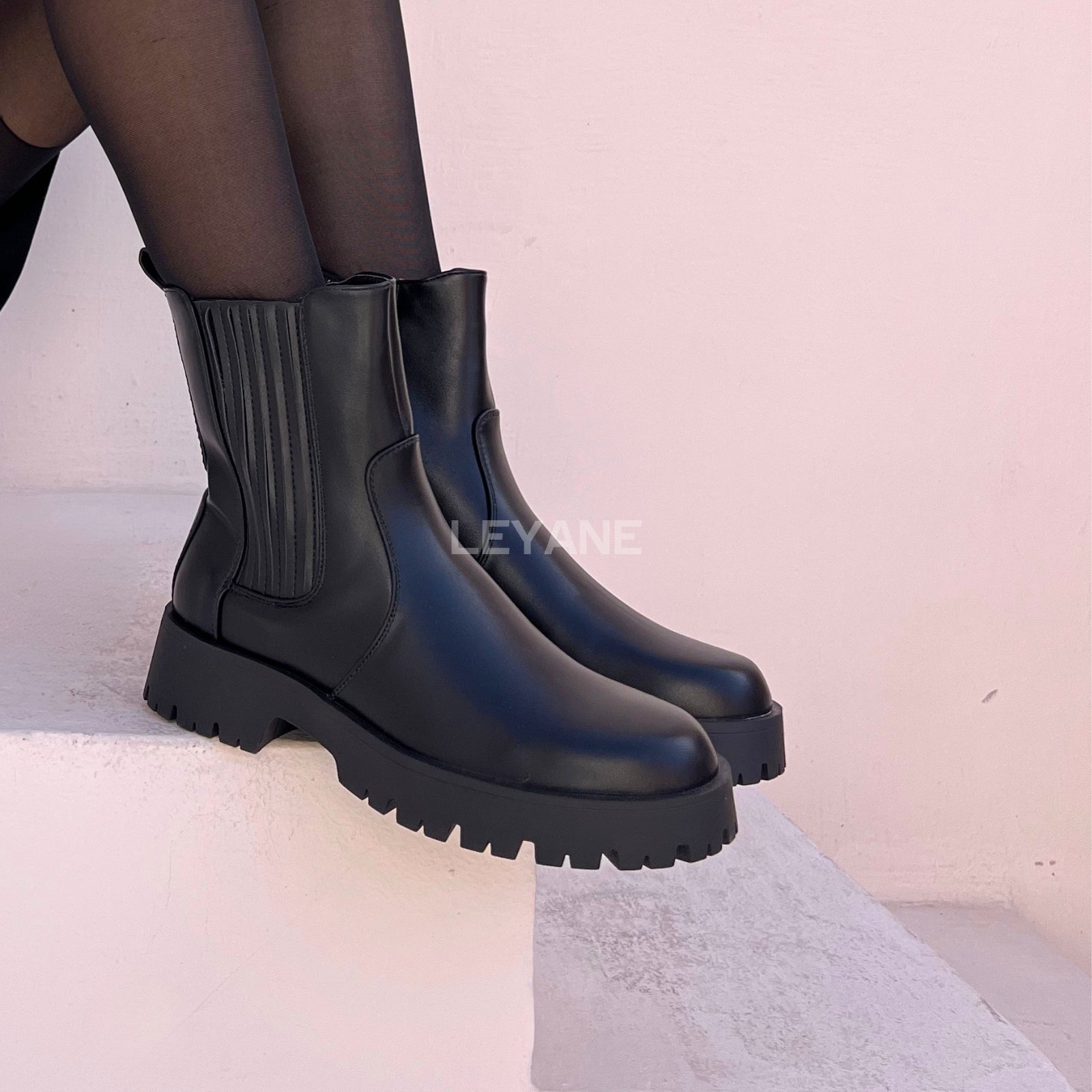 botte femme, botte maroc,botte femme cuir, botte haute , botte hiver, botte zara,bottine femme, bottine a frange, bottine fille, bottine chelsea, bottine noir
