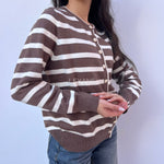 cardigan femme, cardigan élégant, cardigan chic, cardigan soirée, cardigan habillé, cardigan tendance, cardigan mode, cardigan en ligne, cardigan manches longues, cardigan manches courtes, cardigan maille, cardigan en laine, cardigan doux, cardigan oversize, cardigan ajusté, cardigan coupe droite, cardigan col V, cardigan boutonné, cardigan à boutons, cardigan basique, cardigan minimaliste, cardigan moderne, cardigan bureau, cardigan casual chic, cardigan de soirée, cardigan pour événement, cardigan pour tr