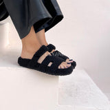 sandale plate, sandale maroc , sandale chunky, chaussures maroc, sandale femme, sandale zara, sandale été, sandals confortables, mules en daim, mules en crochets, mules maroc, mules femmes, mules tendance, sandale et mule, sabots femme
