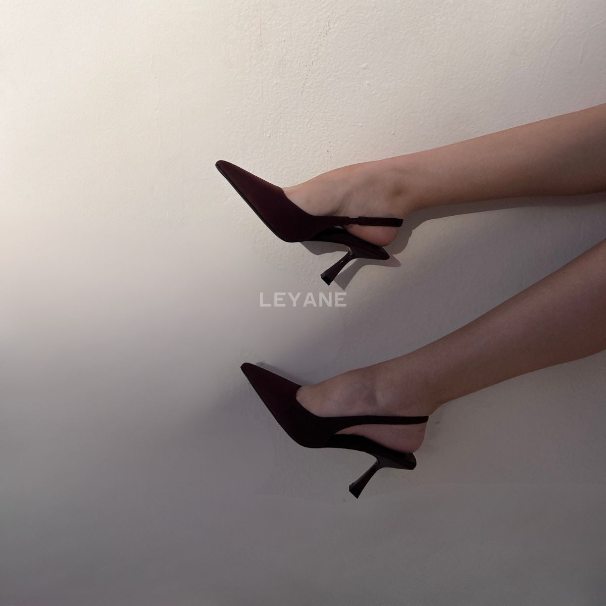 escarpin femme maroc,escarpin maroc online, escarpin femme luxe, escarpins femme demi talon,chaussures femmes, aldo; chaussures maroc, chaussures zara, keyza, eram, basket femme,tendance,talon ,confortable,tendance,mi-talons,chanel,style,talon femme luxe, talon femme,talon femme maroc, slingback, slingback maroc, slingback chanel,slingback shoes, escarpins slingback, slingback jonak, slingback femme,babies femme
