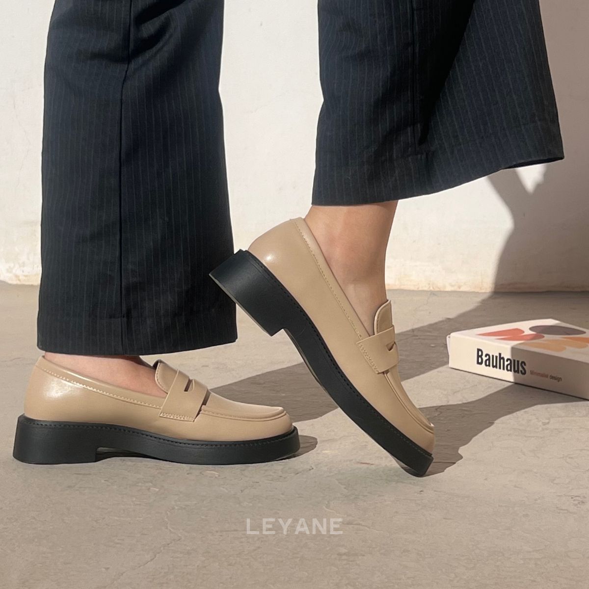 mocassin femme luxe, mocassins Maroc, mocassins femme cuir , mocassin Lora Piana, mocassins Casablanca, mocassin pour femme tendance, derbies femme, derbies femme Maroc, derbies femme tamaris, derbies femme jonak, ballerine femme , ballerine femme confortable, ballerine tendance, ballerine chanel
