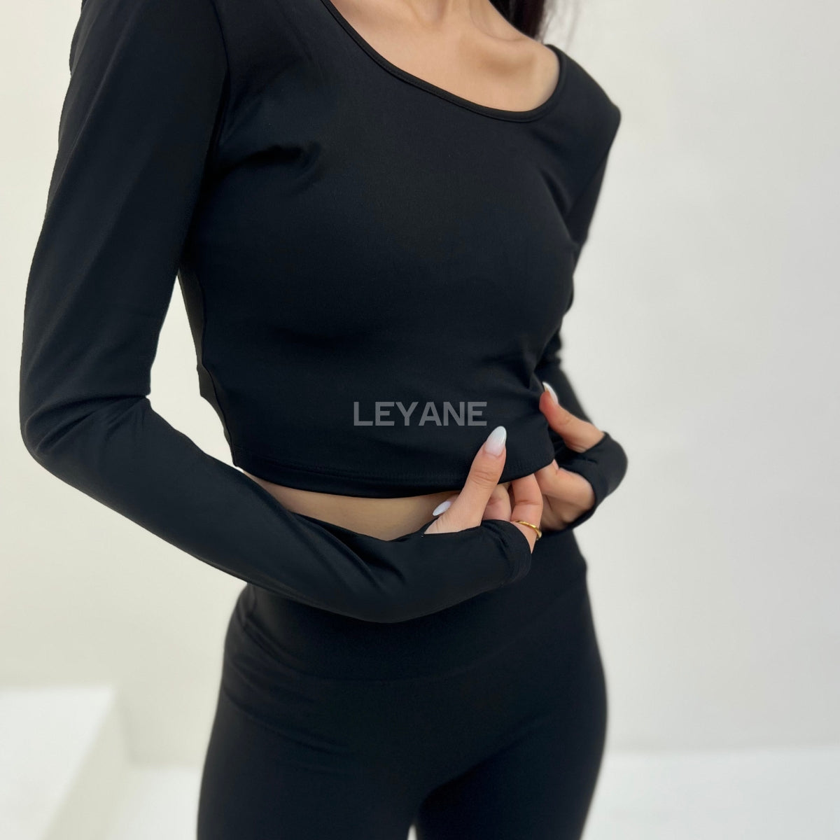  ensemble soirée, ensemble sequin, ensemble événement, ensemble en ligne, ensemble marron, ensemble noir, ensemble zara, ensemble leyane, ensemble court, ensemble long, ensemble femme maroc, ensemble leyane maroc, ensemble marrakech, ensemble casablanca, ensemble fes, ensemble tanger, ensemble agadir, outfit for a date, ootd
