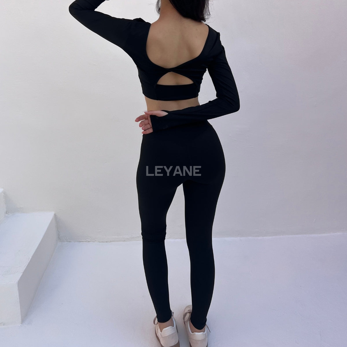  ensemble soirée, ensemble sequin, ensemble événement, ensemble en ligne, ensemble marron, ensemble noir, ensemble zara, ensemble leyane, ensemble court, ensemble long, ensemble femme maroc, ensemble leyane maroc, ensemble marrakech, ensemble casablanca, ensemble fes, ensemble tanger, ensemble agadir, outfit for a date, ootd
