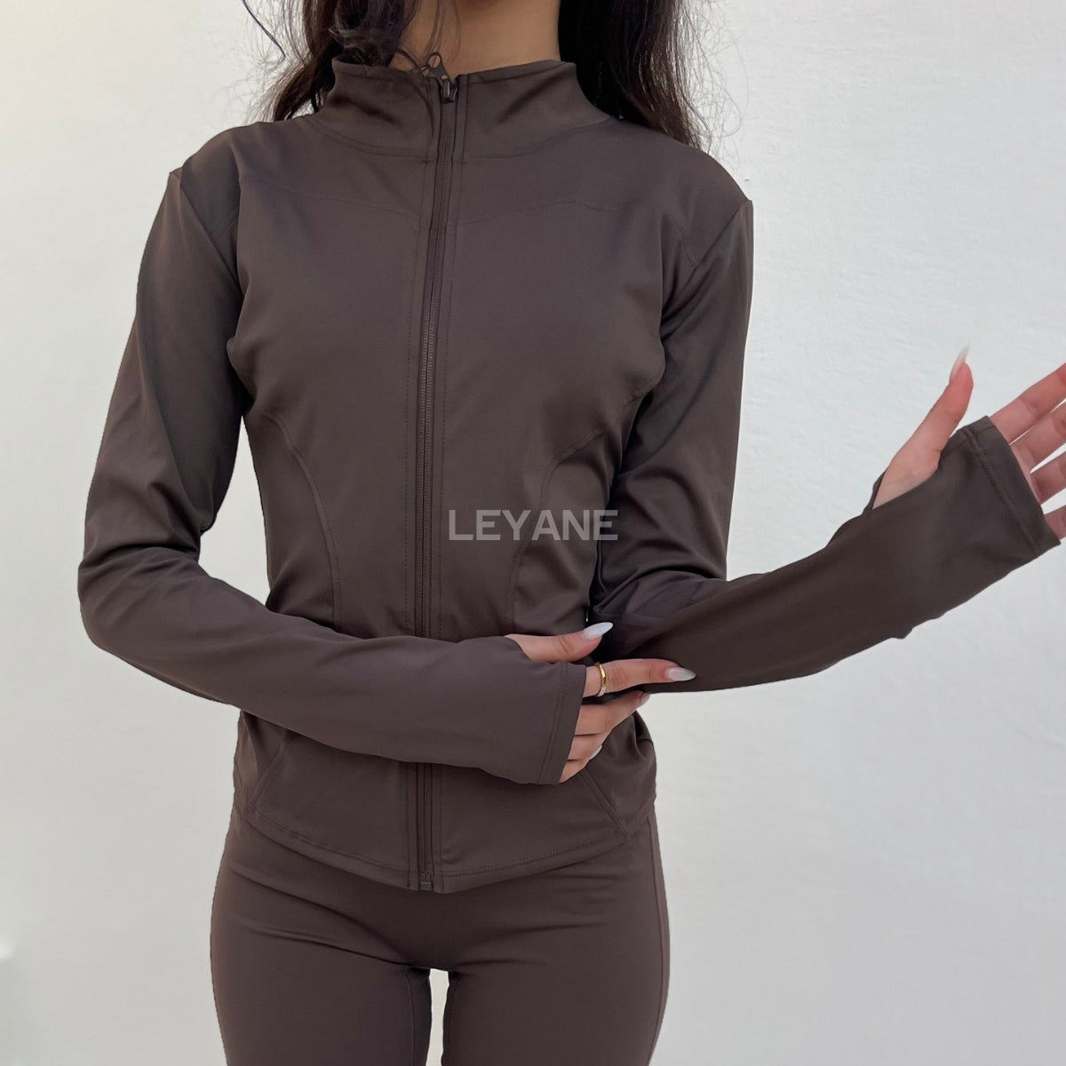  ensemble soirée, ensemble sequin, ensemble événement, ensemble en ligne, ensemble marron, ensemble noir, ensemble zara, ensemble leyane, ensemble court, ensemble long, ensemble femme maroc, ensemble leyane maroc, ensemble marrakech, ensemble casablanca, ensemble fes, ensemble tanger, ensemble agadir, outfit for a date, ootd
