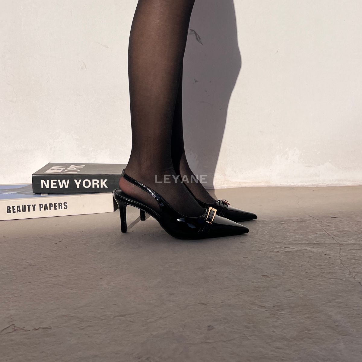 escarpin femme maroc,escarpin maroc online, escarpin femme luxe, escarpins femme demi talon,chaussures femmes, aldo; chaussures maroc, sandale talon, chaussures zara, keyza, eram, basket femme, couleur ,tendance,talon ,confortable,tendance,mi-talons,chanel,style,talon femme luxe, talon femme,talon femme maroc, slingback, slingback maroc, slingback chanel,slingback shoes, escarpins slingback, slingback jonak, slingback femme,babies femme