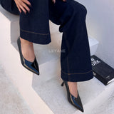 
escarpin femme maroc,escarpin maroc online, escarpin femme luxe, escarpins femme demi talon,chaussures femmes, aldo; chaussures maroc, chaussures zara, keyza, eram,tendance,talon ,confortable,tendance,mi-talons,chanel,style,talon femme luxe, talon femme,talon femme maroc, slingback, slingback maroc, slingback chanel,slingback shoes, escarpins slingback, slingback jonak, slingback femme,babies femme
