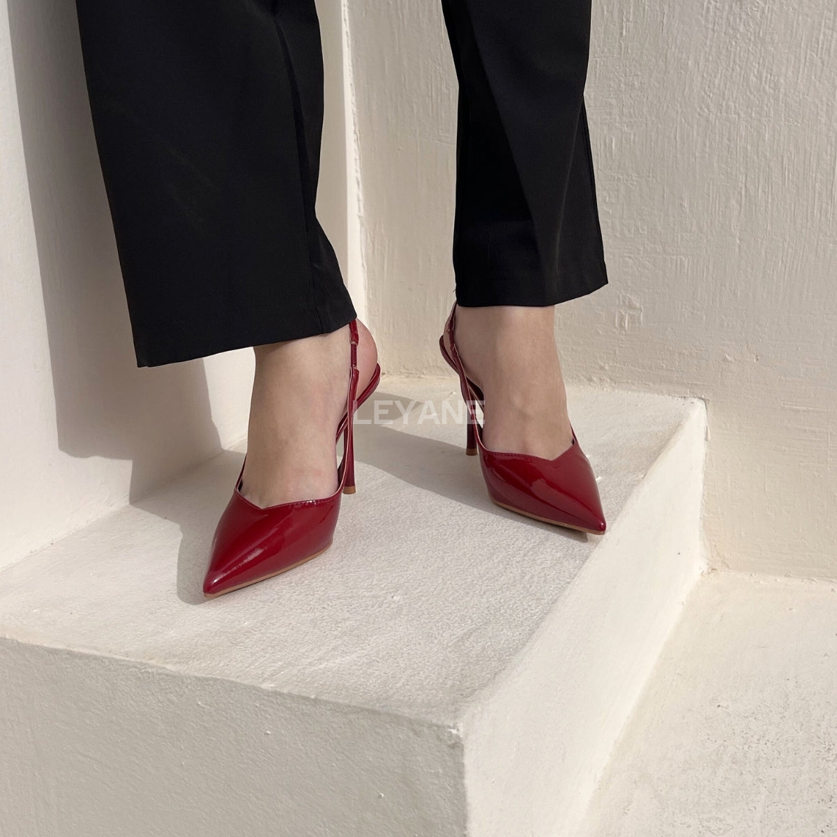 escarpin femme maroc,escarpin maroc online, escarpin femme luxe, escarpins femme demi talon,chaussures femmes, aldo; chaussures maroc, chaussures zara, keyza, eram,tendance,talon ,confortable,tendance,mi-talons,chanel,style,talon femme luxe, talon femme,talon femme maroc, slingback, slingback maroc, slingback chanel,slingback shoes, escarpins slingback, slingback jonak, slingback femme,babies femme
