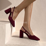 escarpins femme, escarpins à talons, escarpins talon haut, escarpins talon moyen, escarpins talon confortable, escarpins talon fin, escarpins talon carré, escarpins élégants, escarpins chic, escarpins classiques, escarpins modernes, escarpins tendance, escarpins intemporels, escarpins soirée, escarpins habillés, escarpins bureau, escarpins workwear, escarpins minimalistes, escarpins bout pointu, escarpins bout fermé, escarpins bride arrière, slingback femme, escarpins vernis, escarpins en daim, escarpins en