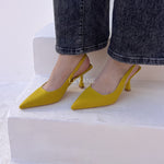 escarpins femme, escarpins à talons, escarpins talon haut, escarpins talon moyen, escarpins talon confortable, escarpins talon fin, escarpins talon carré, escarpins élégants, escarpins chic, escarpins classiques, escarpins modernes, escarpins tendance, escarpins intemporels, escarpins soirée, escarpins habillés, escarpins bureau, escarpins workwear, escarpins minimalistes, escarpins bout pointu, escarpins bout fermé, escarpins bride arrière, slingback femme, escarpins vernis, escarpins en daim, escarpins en