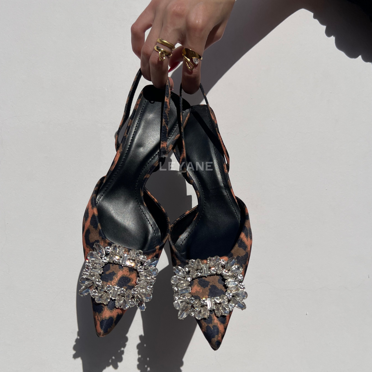 escarpin femme maroc,escarpin maroc online, escarpin femme luxe, escarpins femme demi talon,chaussures femmes, aldo; chaussures maroc, chaussures zara, keyza, eram,tendance,talon ,confortable,tendance,mi-talons,chanel,style,talon femme luxe, talon femme,talon femme maroc, slingback, slingback maroc, slingback chanel,slingback shoes, escarpins slingback, slingback jonak, slingback femme,babies femme
