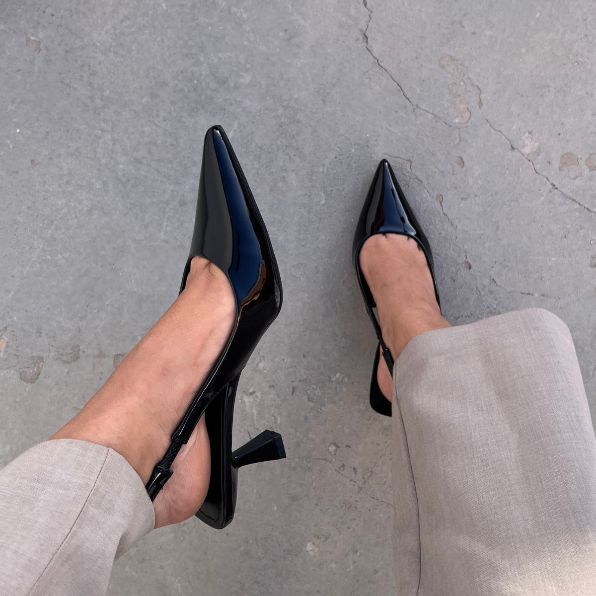 escarpin femme maroc,escarpin maroc online, escarpin femme luxe, escarpins femme demi talon,chaussures femmes, aldo; chaussures maroc, sandale talon, chaussures zara, keyza, eram, basket femme, couleur ,tendance,talon ,confortable,tendance,mi-talons,chanel,style,talon femme luxe, talon femme,talon femme maroc, slingback, slingback maroc, slingback chanel,slingback shoes, escarpins slingback, slingback jonak, slingback femme,babies femme
