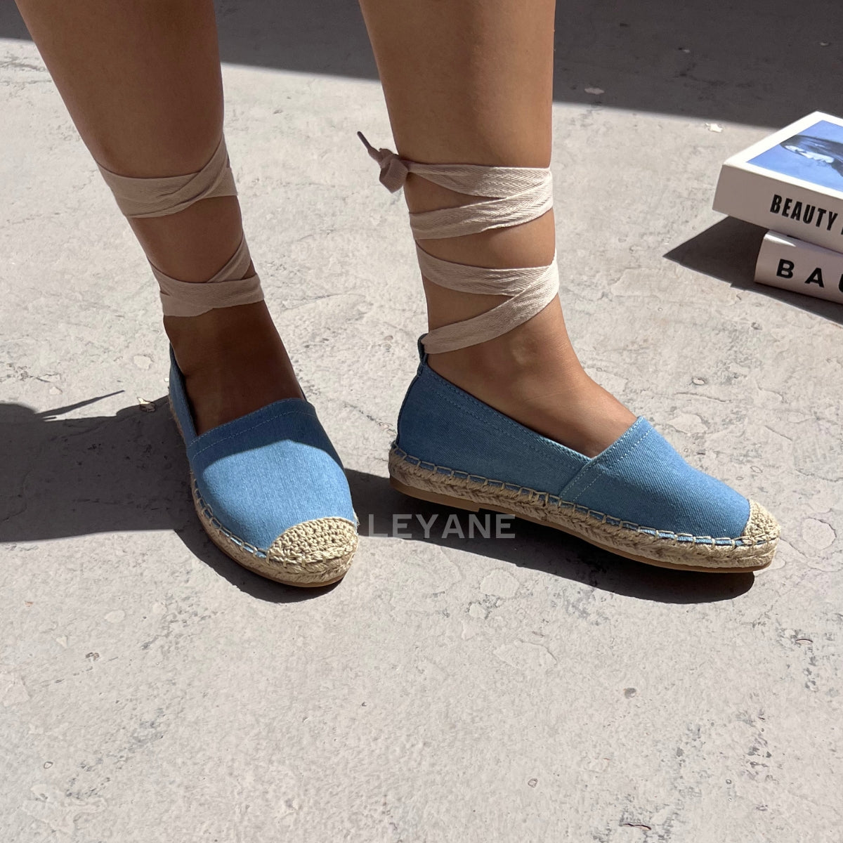 mocassin femme luxe, mocassins maroc, mocassins femme cuir , mocassin lora piana, mocassins casablanca, mocassin pour femme tendance,derbies femme, derbies femme maroc, derbies femme tamaris, derbies femme jonak,ballerine femme , ballerine femme confortable, ballerine tendance, ballerine chanel,
