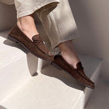 mocassins, suédine, daim, nœud, classique, chic, casual, chaussures plates, confort, femme, intemporel, automne, élégant
