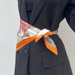 foulard femme, foulard élégant, foulard chic, foulard classique, foulard moderne, foulard tendance, foulard intemporel, foulard luxe, foulard premium, foulard soie, foulard satin, foulard mousseline, foulard léger, foulard doux, foulard fluide, foulard imprimé, foulard uni, foulard à motifs, foulard minimaliste, foulard clean look, foulard fashion, foulard stylé, foulard habillé, foulard quotidien, foulard casual, foulard workwear, foulard bureau, foulard soirée, foulard polyvalent, foulard carré, foulard l