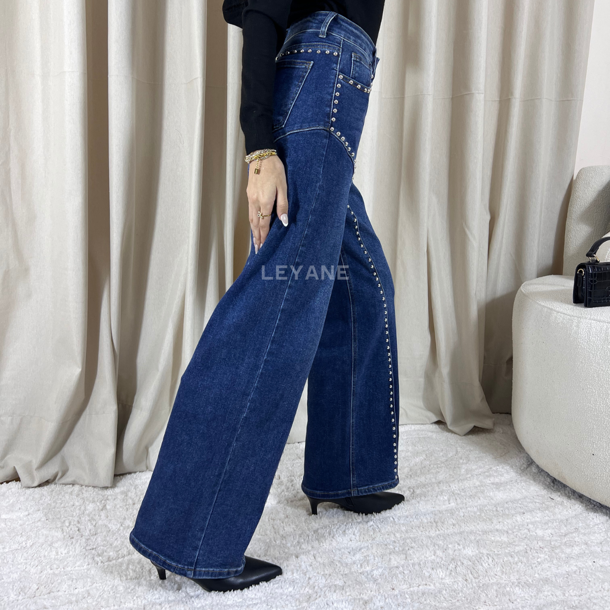  jean, jean femme, jean delavé, jean femme maroc, jean leyane, jean femme en ligne, jean zara, jean straight fit, jean wide leg, jean straight fit maroc, jean en ligne femme maroc, jean stradivarus, jean mango, jean tendance, jean soirée, jean sortie,
