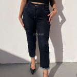  jean, jean femme, jean delavé, jean femme maroc, jean leyane, jean femme en ligne, jean zara, jean straight fit, jean wide leg, jean straight fit maroc, jean en ligne femme maroc, jean stradivarus, jean mango, jean tendance, jean soirée, jean sortie,
