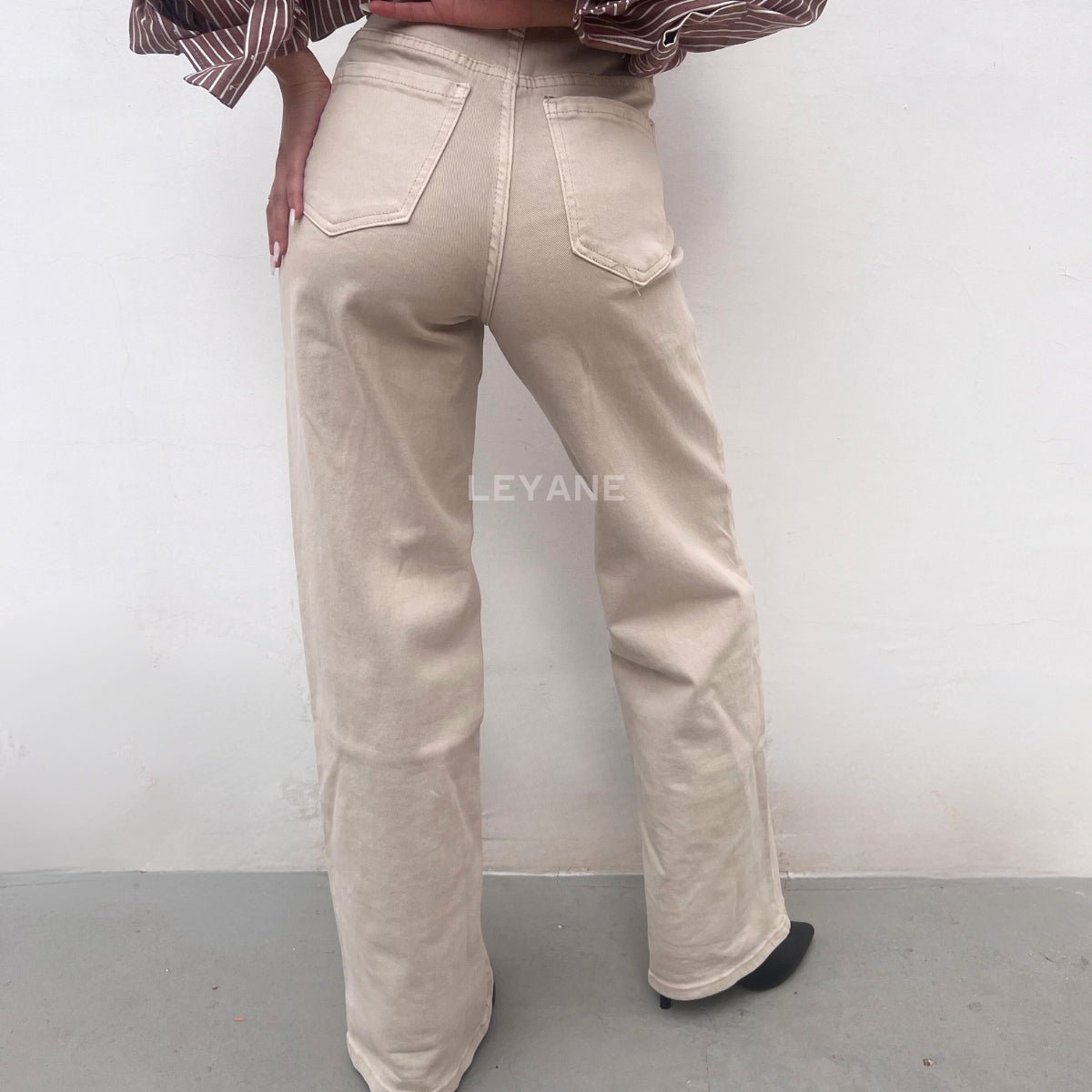  jean, jean femme, jean delavé, jean femme maroc, jean leyane, jean femme en ligne, jean zara, jean straight fit, jean wide leg, jean straight fit maroc, jean en ligne femme maroc, jean stradivarus, jean mango, jean tendance, jean soirée, jean sortie,