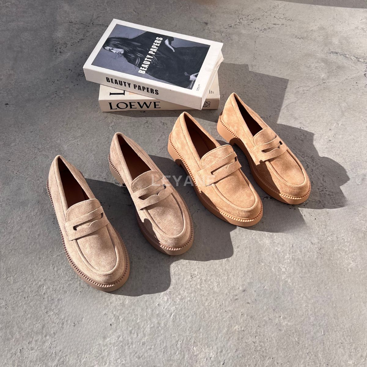Mocassin en daim Camel – Leyane Paris