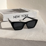 lunettes femme, lunettes chic, lunettes été, lunettes femme chic, lunettes été chic, lunettes femme zara, lunettes femme luxe, lunettes femme été chic, lunettes femme élégantes, lunettes femme tendance, lunettes de soleil femme, lunettes soleil chic, lunettes soleil luxe femme, lunettes femme originales, lunettes femme mode, lunettes femme en ligne, lunettes de luxe femme, lunettes style parisien, lunettes fashion femme, lunettes femme modernes, lunettes femme minimalistes, lunettes femme élégantes été
