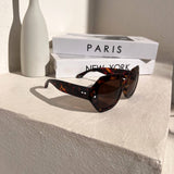lunettes femme, lunettes chic, lunettes été, lunettes femme chic, lunettes été chic, lunettes femme zara, lunettes femme luxe, lunettes femme été chic, lunettes femme élégantes, lunettes femme tendance, lunettes de soleil femme, lunettes soleil chic, lunettes soleil luxe femme, lunettes femme originales, lunettes femme mode, lunettes femme en ligne, lunettes de luxe femme, lunettes style parisien, lunettes fashion femme, lunettes femme modernes, lunettes femme minimalistes, lunettes femme élégantes été