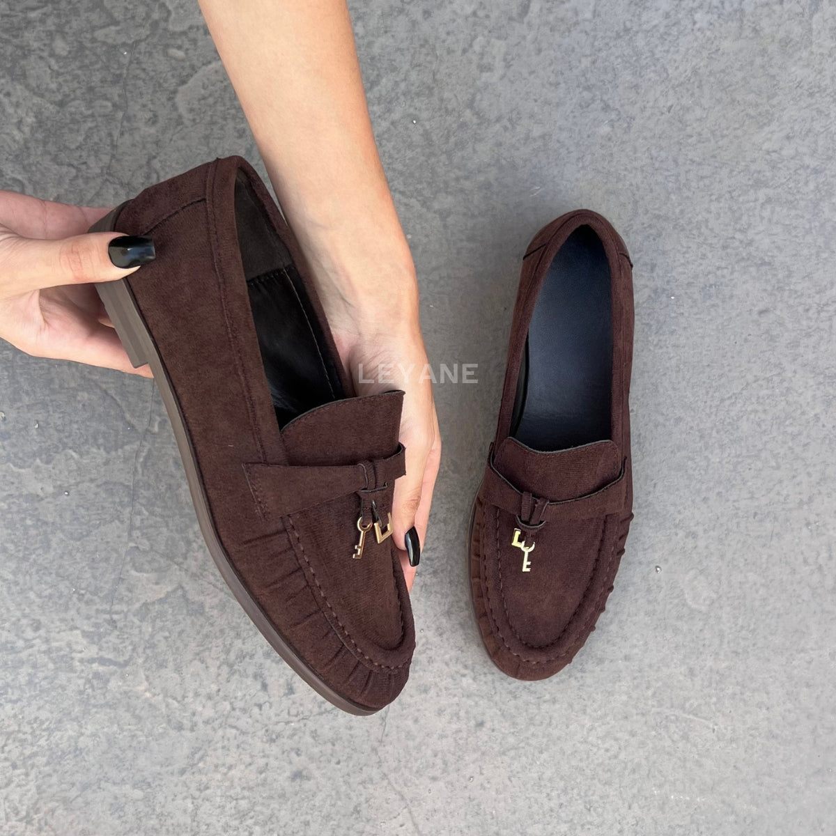 mocassin femme luxe, mocassins maroc, mocassins femme cuir , mocassin lora piana, mocassins casablanca, mocassin pour femme tendance,derbies femme, derbies femme maroc, derbies femme tamaris, derbies femme jonak,ballerine femme , ballerine femme confortable, ballerine tendance, ballerine chanel
