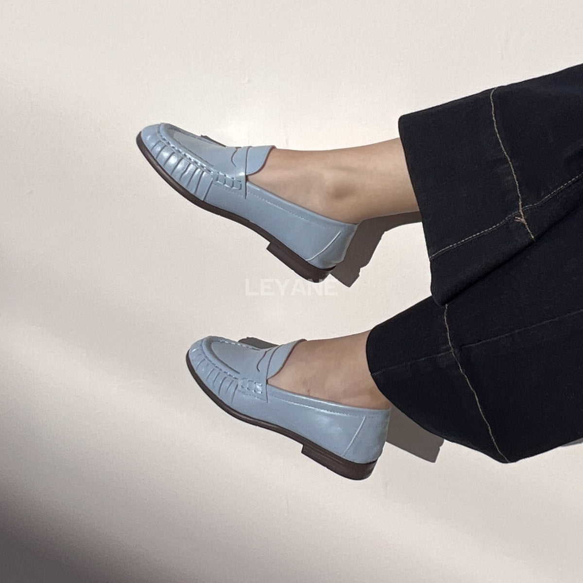 mocassin femme luxe, mocassins maroc, mocassins femme cuir , mocassin lora piana, mocassins casablanca, mocassin pour femme tendance,derbies femme, derbies femme maroc, derbies femme tamaris, derbies femme jonak,ballerine femme , ballerine femme confortable, ballerine tendance, ballerine chanel
