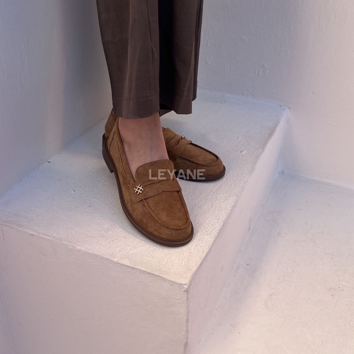 mocassin femme luxe, mocassins maroc, mocassins femme cuir , mocassin lora piana, mocassins casablanca, mocassin pour femme tendance,derbies femme, derbies femme maroc, derbies femme tamaris, derbies femme jonak,ballerine femme , ballerine femme confortable, ballerine tendance, ballerine chanel
