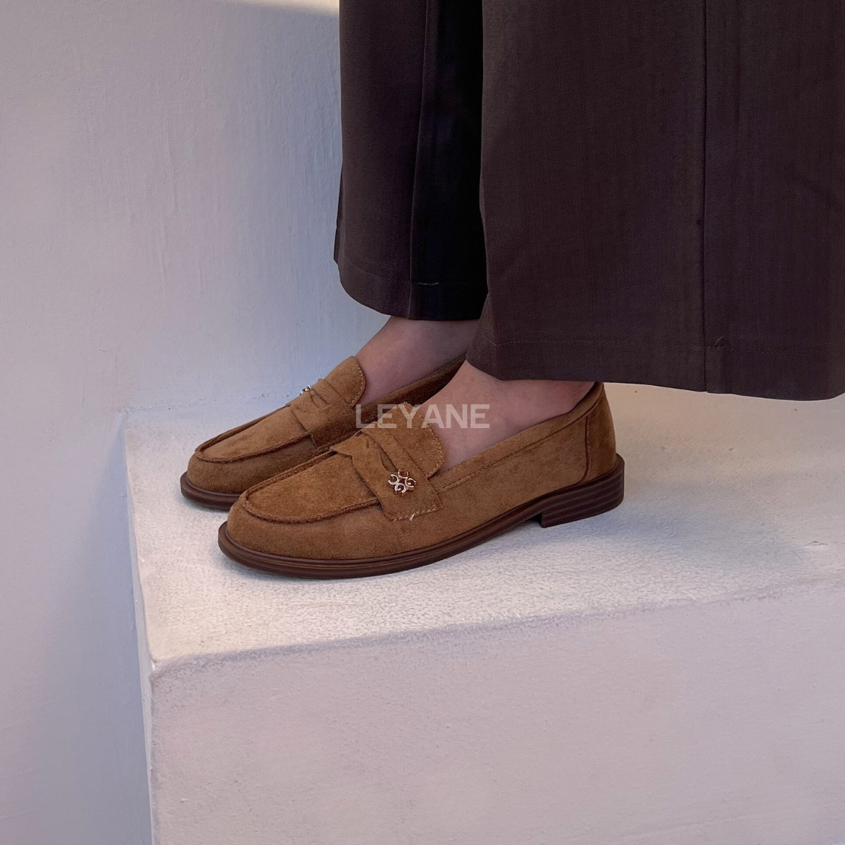 mocassin femme luxe, mocassins maroc, mocassins femme cuir , mocassin lora piana, mocassins casablanca, mocassin pour femme tendance,derbies femme, derbies femme maroc, derbies femme tamaris, derbies femme jonak,ballerine femme , ballerine femme confortable, ballerine tendance, ballerine chanel
