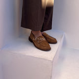 mocassin femme luxe, mocassins maroc, mocassins femme cuir , mocassin lora piana, mocassins casablanca, mocassin pour femme tendance,derbies femme, derbies femme maroc, derbies femme tamaris, derbies femme jonak,ballerine femme , ballerine femme confortable, ballerine tendance, ballerine chanel
im 