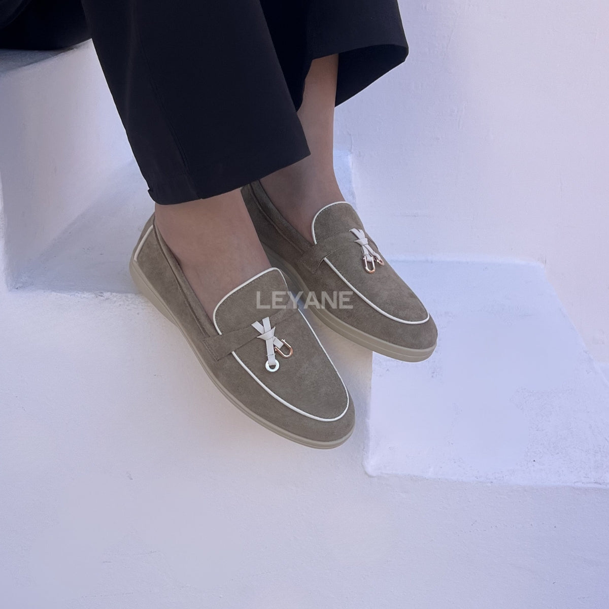 mocassin femme luxe, mocassins maroc, mocassins femme cuir , mocassin lora piana, mocassins casablanca, mocassin pour femme tendance,derbies femme, derbies femme maroc, derbies femme tamaris, derbies femme jonak,ballerine femme , ballerine femme confortable, ballerine tendance, ballerine chanel
