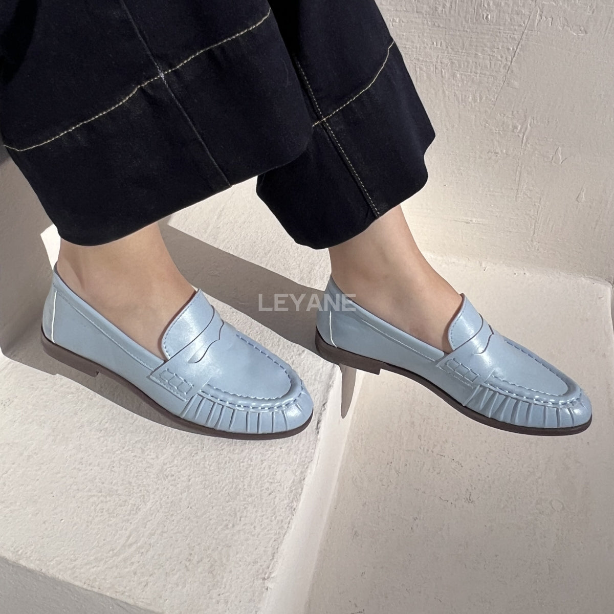 mocassin femme luxe, mocassins maroc, mocassins femme cuir , mocassin lora piana, mocassins casablanca, mocassin pour femme tendance,derbies femme, derbies femme maroc, derbies femme tamaris, derbies femme jonak,ballerine femme , ballerine femme confortable, ballerine tendance, ballerine chanel
