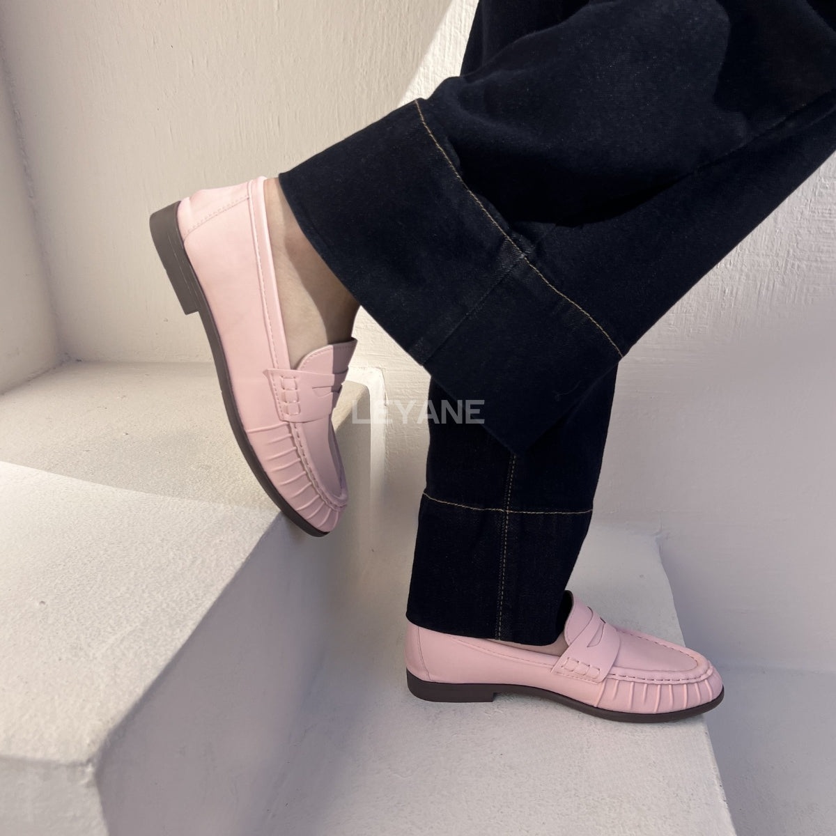 mocassin femme luxe, mocassins maroc, mocassins femme cuir , mocassin lora piana, mocassins casablanca, mocassin pour femme tendance,derbies femme, derbies femme maroc, derbies femme tamaris, derbies femme jonak,ballerine femme , ballerine femme confortable, ballerine tendance, ballerine chanel
