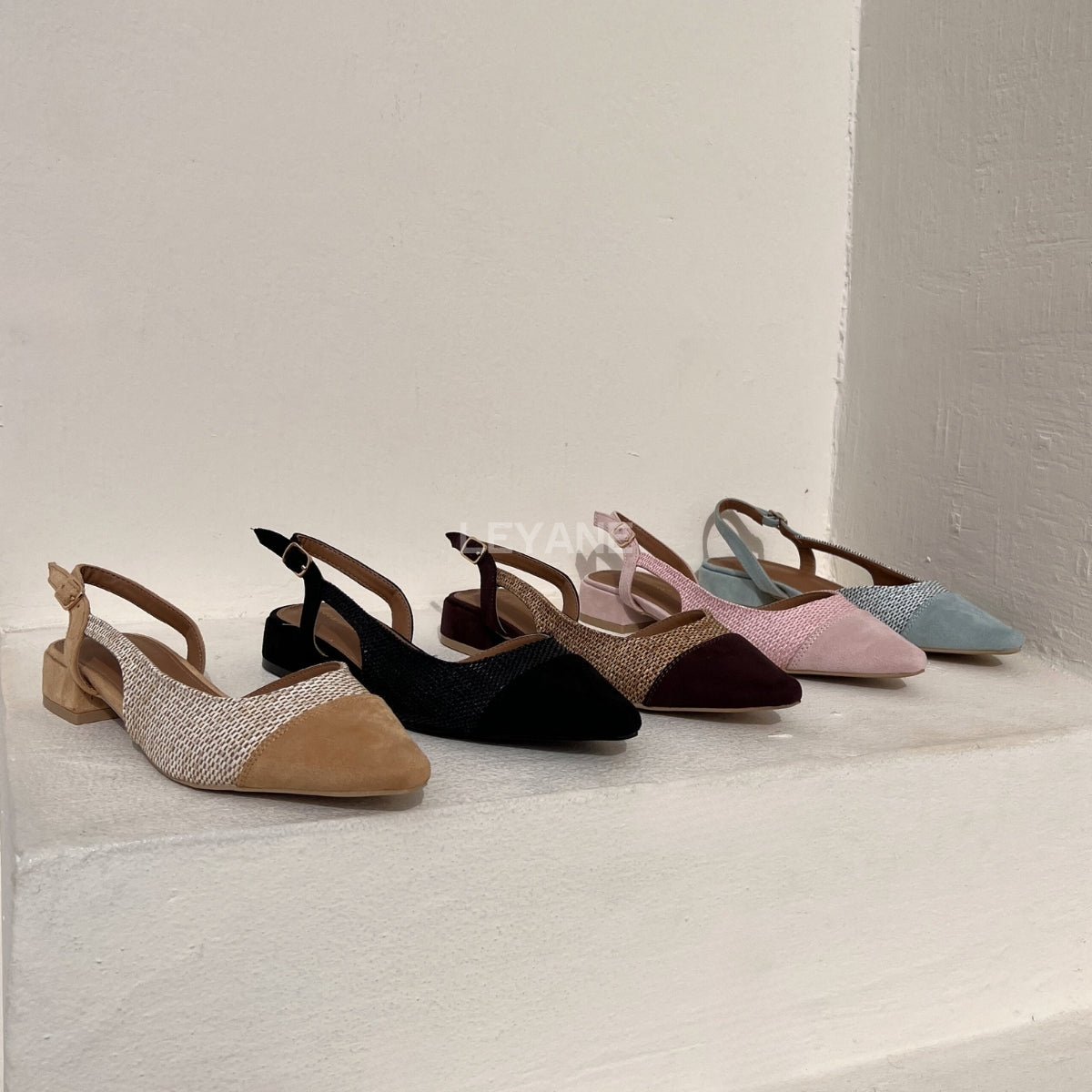 mocassin femme luxe, mocassins maroc, mocassins femme cuir , mocassin lora piana, mocassins casablanca, mocassin pour femme tendance,derbies femme, derbies femme maroc, derbies femme tamaris, derbies femme jonak,ballerine femme , ballerine femme confortable, ballerine tendance, ballerine chanel
