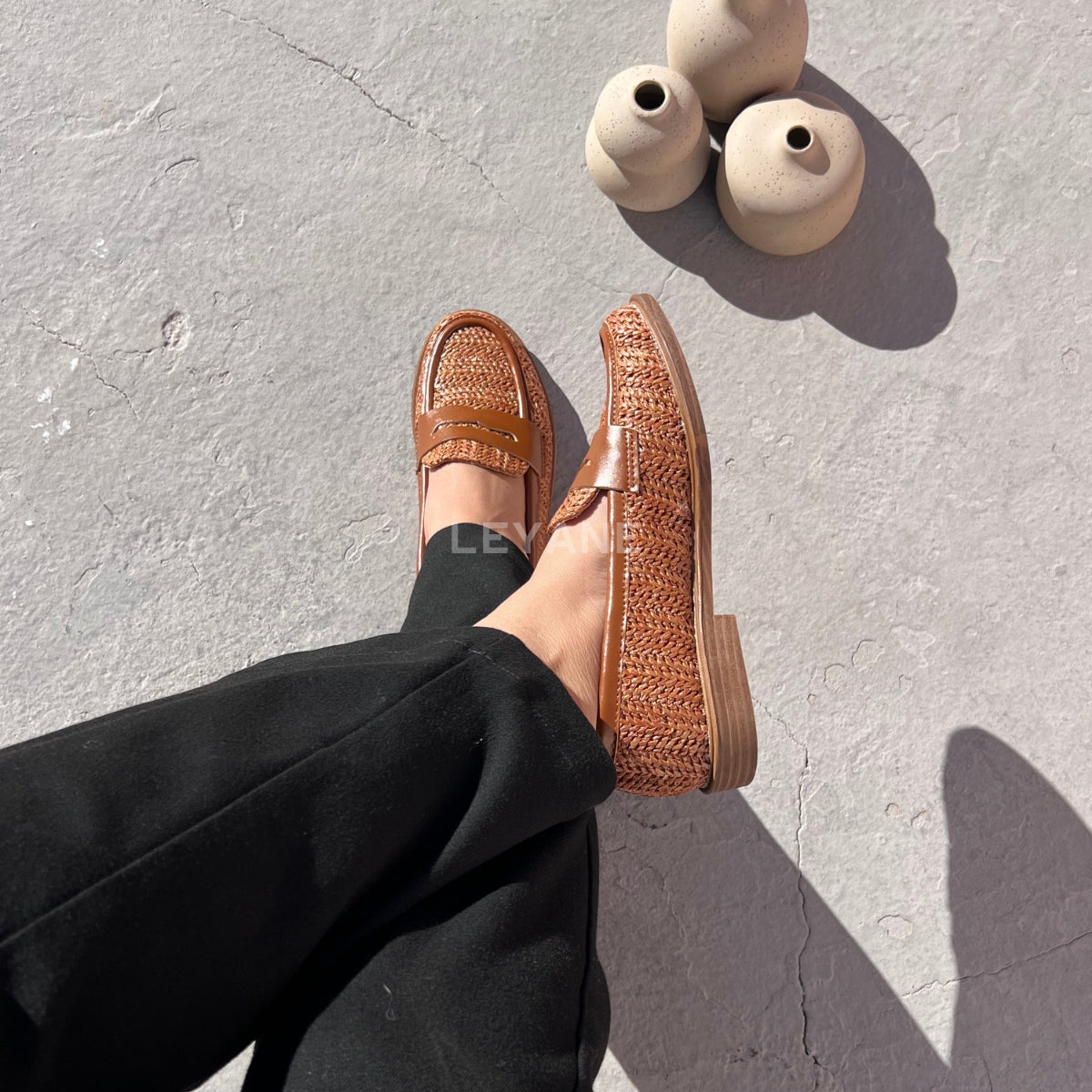 mocassin femme luxe, mocassins maroc, mocassins femme cuir , mocassin lora piana, mocassins casablanca, mocassin pour femme tendance,derbies femme, derbies femme maroc, derbies femme tamaris, derbies femme jonak,ballerine femme , ballerine femme confortable, ballerine tendance, ballerine chanel,
