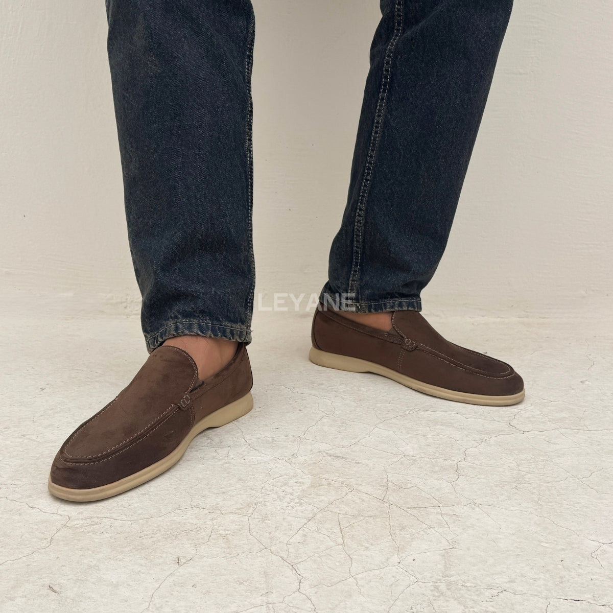 Mocassin homme luxe, mocassins homme Maroc, mocassins homme cuir, mocassin Loro Piana homme, mocassins homme Casablanca, mocassin homme tendance, mocassin homme élégant, mocassin homme italien, derbies homme, derbies homme Maroc, derbies homme cuir, derbies homme élégantes, derbies Tamaris homme, derbies Jonak homme, chaussures derby homme tendance, slipper homme cuir, chaussures confort homme, chaussures homme légères, mocassin souple homme, chaussures casual chic homme, slipper luxe homme style Chanel hom