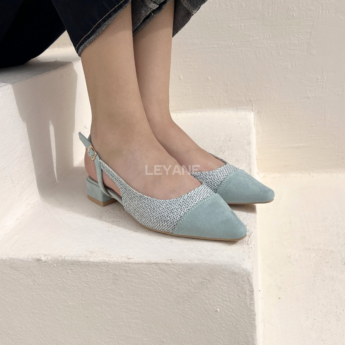 mocassin femme luxe, mocassins maroc, mocassins femme cuir , mocassin lora piana, mocassins casablanca, mocassin pour femme tendance,derbies femme, derbies femme maroc, derbies femme tamaris, derbies femme jonak,ballerine femme , ballerine femme confortable, ballerine tendance, ballerine chanel
