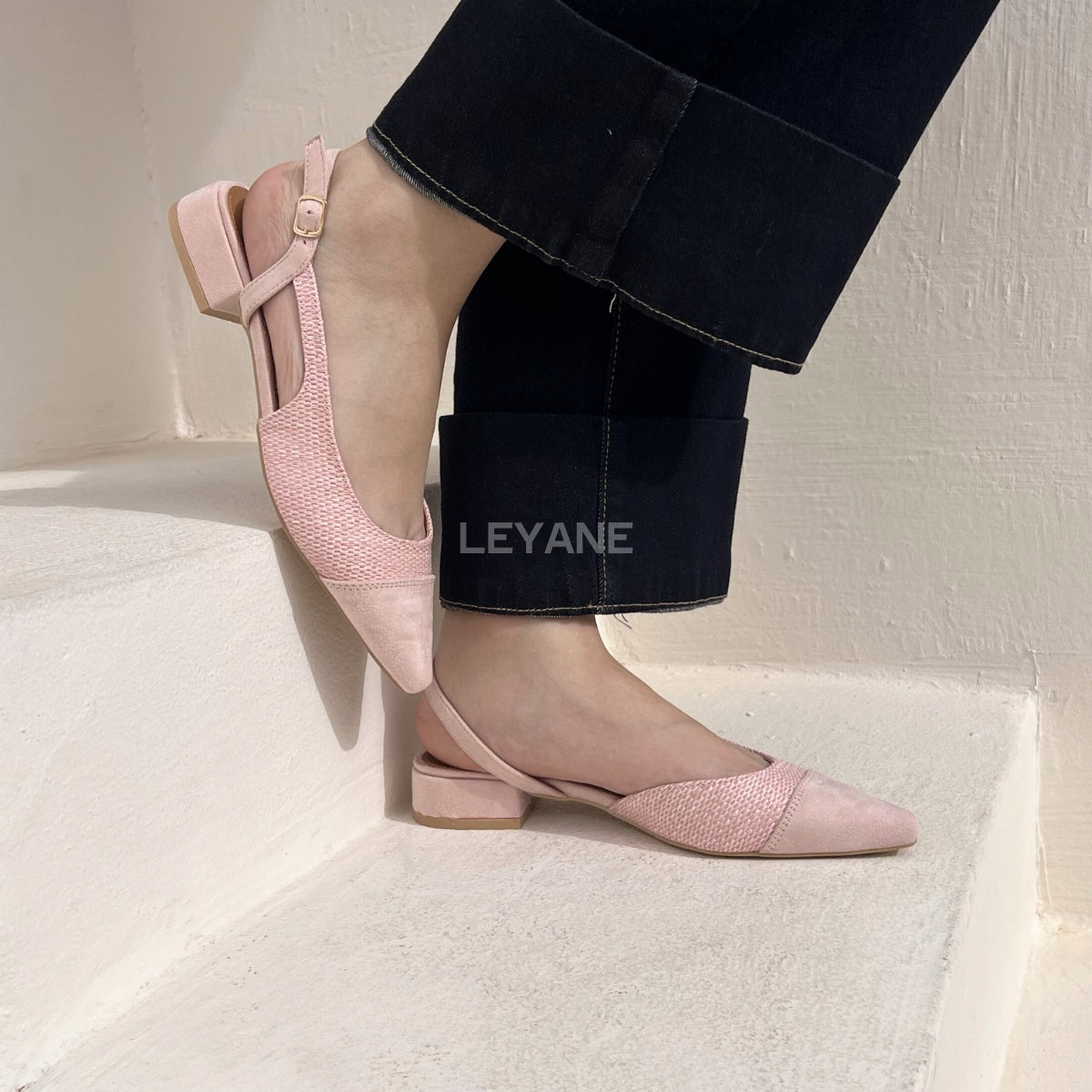 mocassin femme luxe, mocassins maroc, mocassins femme cuir , mocassin lora piana, mocassins casablanca, mocassin pour femme tendance,derbies femme, derbies femme maroc, derbies femme tamaris, derbies femme jonak,ballerine femme , ballerine femme confortable, ballerine tendance, ballerine chanel
