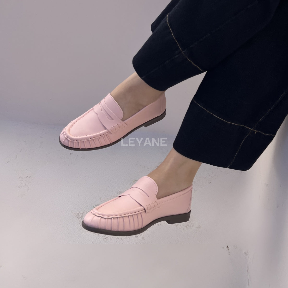 mocassin femme luxe, mocassins maroc, mocassins femme cuir , mocassin lora piana, mocassins casablanca, mocassin pour femme tendance,derbies femme, derbies femme maroc, derbies femme tamaris, derbies femme jonak,ballerine femme , ballerine femme confortable, ballerine tendance, ballerine chanel
