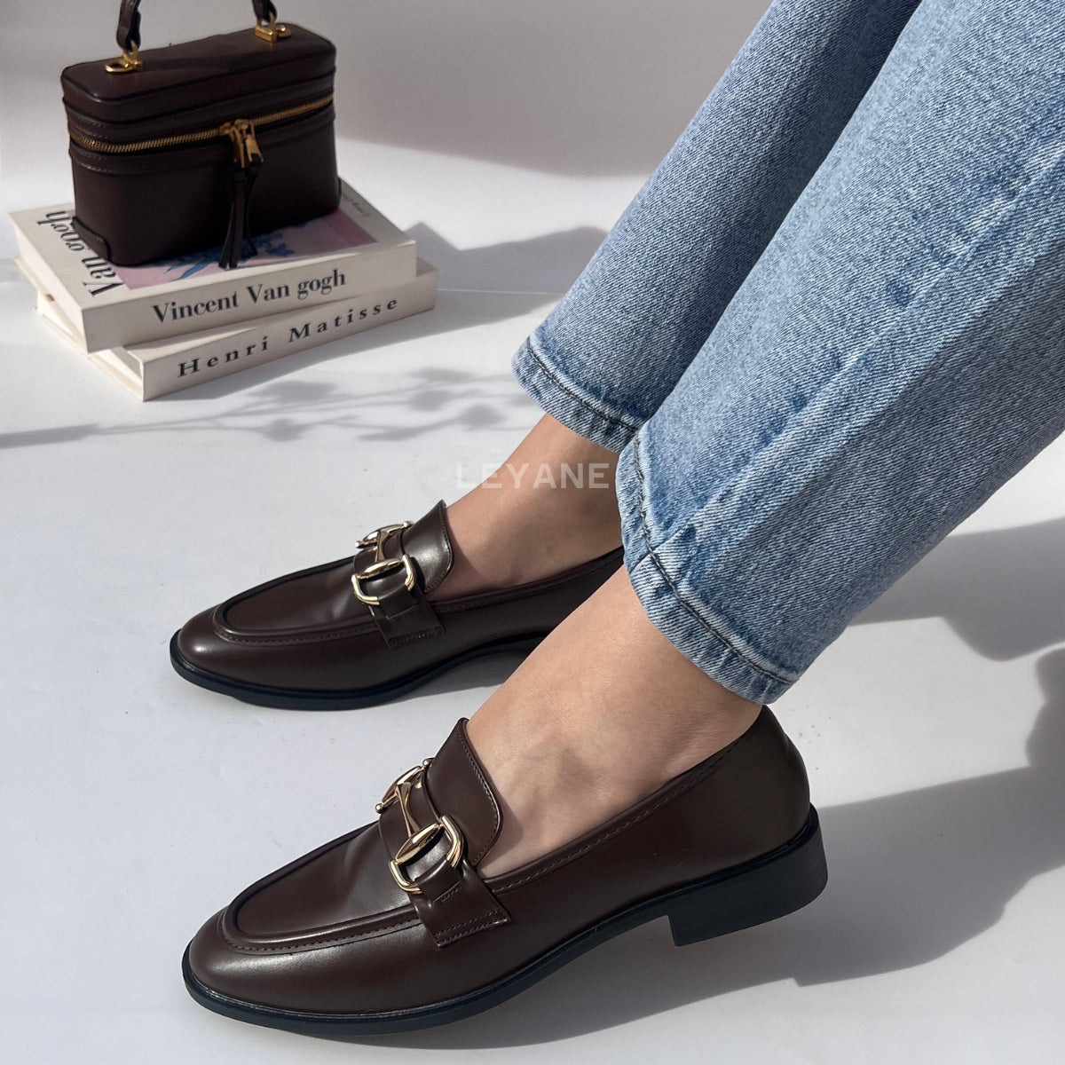 mocassin femme luxe, mocassins maroc, mocassins femme cuir , mocassin lora piana, mocassins casablanca, mocassin pour femme tendance,derbies femme, derbies femme maroc, derbies femme tamaris, derbies femme jonak,ballerine femme , ballerine femme confortable, ballerine tendance, ballerine chanel