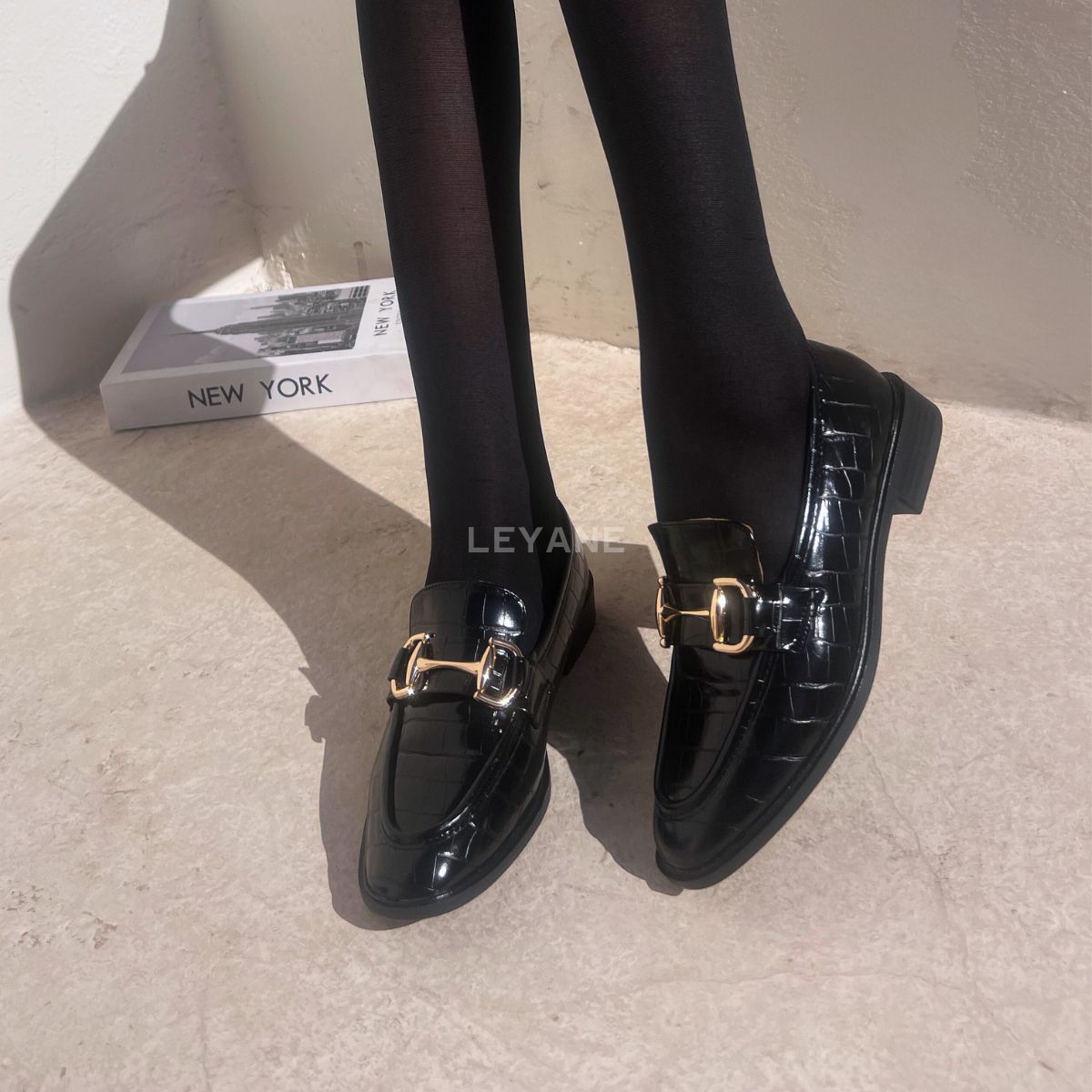 mocassin femme luxe, mocassins maroc, mocassins femme cuir , mocassin lora piana, mocassins casablanca, mocassin pour femme tendance,derbies femme, derbies femme maroc, derbies femme tamaris, derbies femme jonak,ballerine femme , ballerine femme confortable, ballerine tendance, ballerine chanel,
