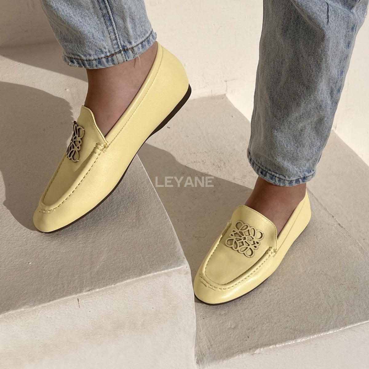 mocassin femme luxe, mocassins maroc, mocassins femme cuir , mocassin lora piana, mocassins casablanca, mocassin pour femme tendance,derbies femme, derbies femme maroc, derbies femme tamaris, derbies femme jonak,ballerine femme , ballerine femme confortable, ballerine tendance, ballerine chanel
