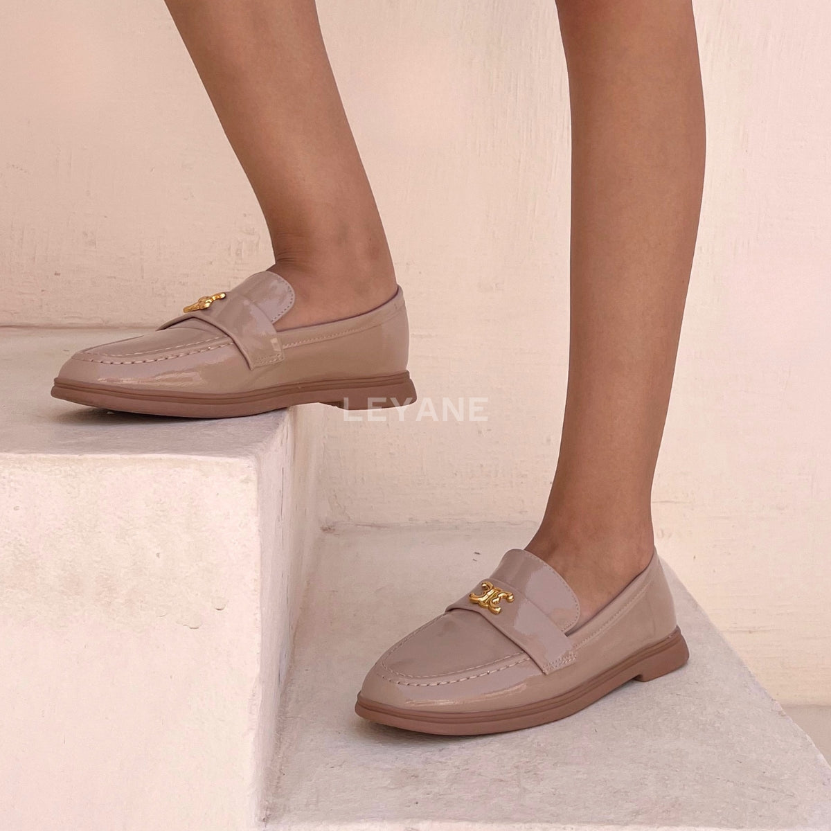 mocassin femme luxe, mocassins maroc, mocassins femme cuir , mocassin lora piana, mocassins casablanca, mocassin pour femme tendance,derbies femme, derbies femme maroc, derbies femme tamaris, derbies femme jonak,ballerine femme , ballerine femme confortable, ballerine tendance, ballerine chanel
