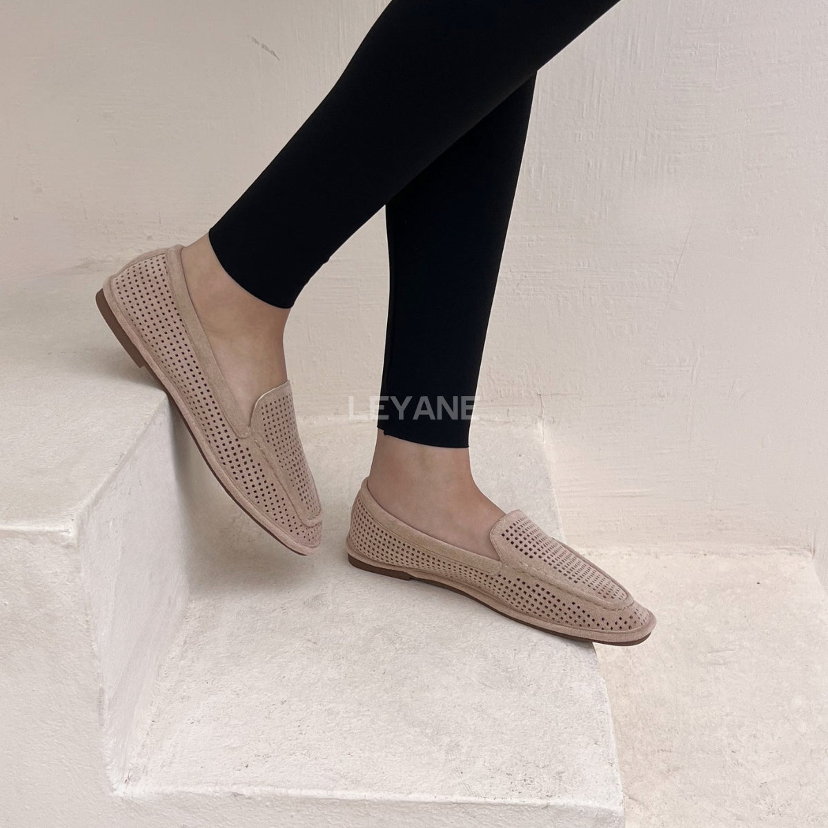 mocassin femme luxe, mocassins maroc, mocassins femme cuir , mocassin lora piana, mocassins casablanca, mocassin pour femme tendance,derbies femme, derbies femme maroc, derbies femme tamaris, derbies femme jonak,ballerine femme , ballerine femme confortable, ballerine tendance, ballerine chanel
