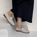 mocassin femme luxe, mocassins maroc, mocassins femme cuir , mocassin lora piana, mocassins casablanca, mocassin pour femme tendance,derbies femme, derbies femme maroc, derbies femme tamaris, derbies femme jonak,ballerine femme , ballerine femme confortable, ballerine tendance, ballerine chanel
