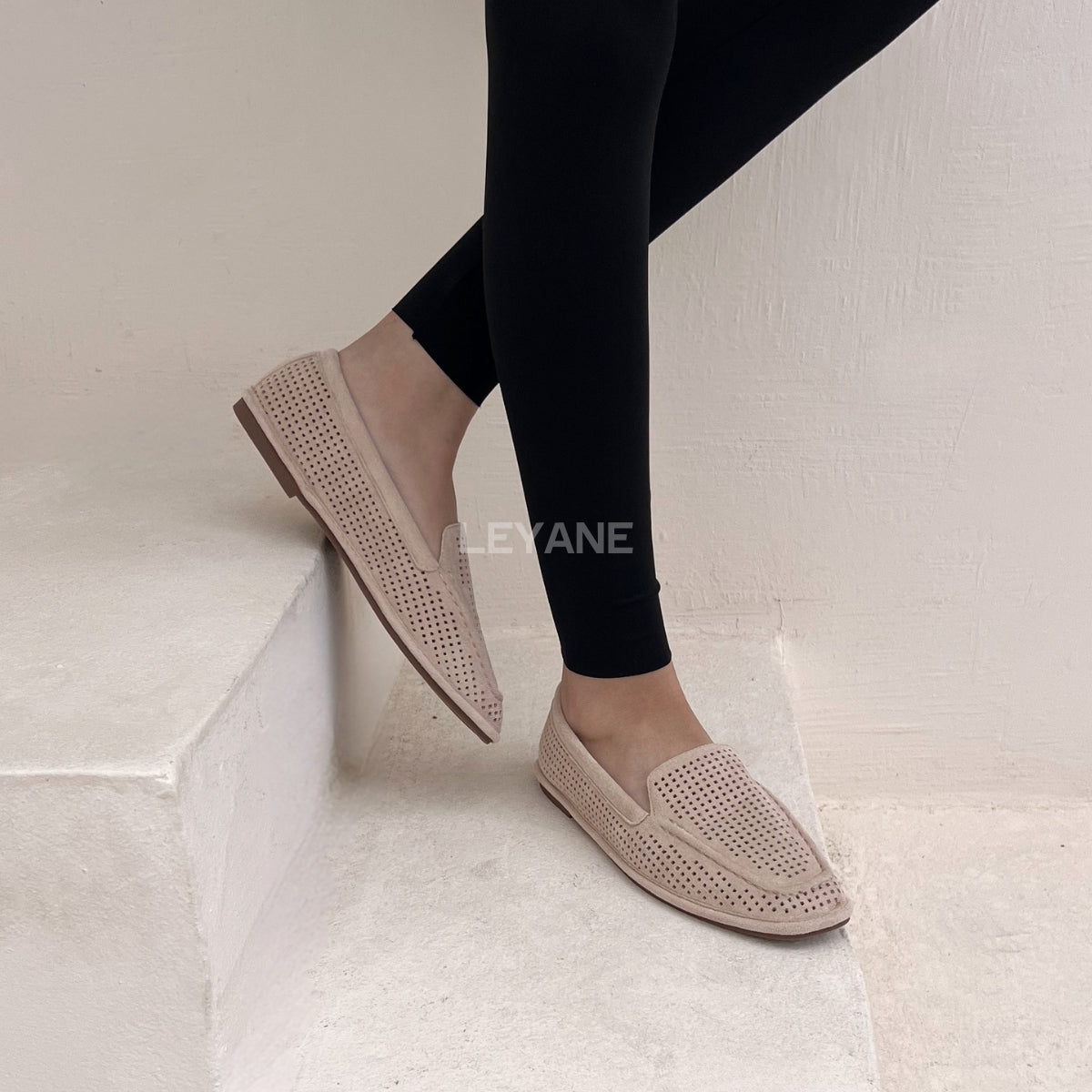 mocassin femme luxe, mocassins maroc, mocassins femme cuir , mocassin lora piana, mocassins casablanca, mocassin pour femme tendance,derbies femme, derbies femme maroc, derbies femme tamaris, derbies femme jonak,ballerine femme , ballerine femme confortable, ballerine tendance, ballerine chanel
