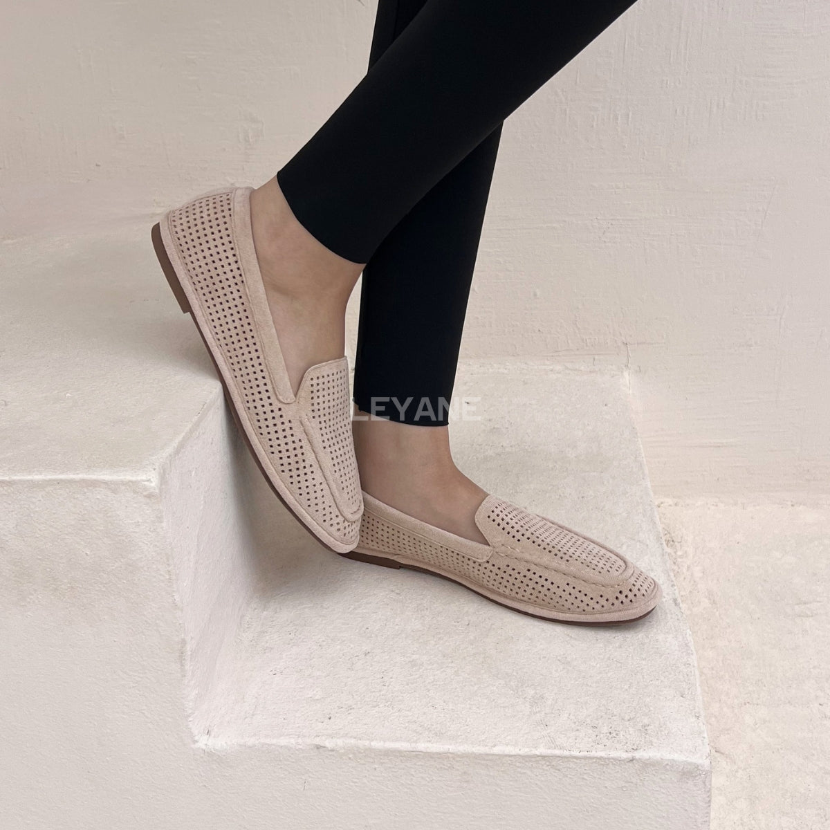 mocassin femme luxe, mocassins maroc, mocassins femme cuir , mocassin lora piana, mocassins casablanca, mocassin pour femme tendance,derbies femme, derbies femme maroc, derbies femme tamaris, derbies femme jonak,ballerine femme , ballerine femme confortable, ballerine tendance, ballerine chanel
