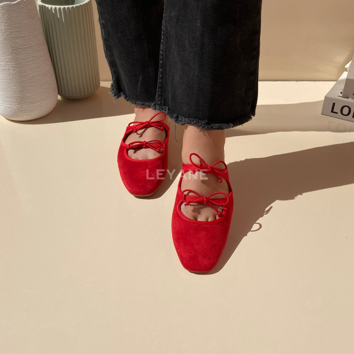 mocassin femme luxe, mocassins maroc, mocassins femme cuir , mocassin lora piana, mocassins casablanca, mocassin pour femme tendance,derbies femme, derbies femme maroc, derbies femme tamaris, derbies femme jonak,ballerine femme , ballerine femme confortable, ballerine tendance, ballerine chanel,
