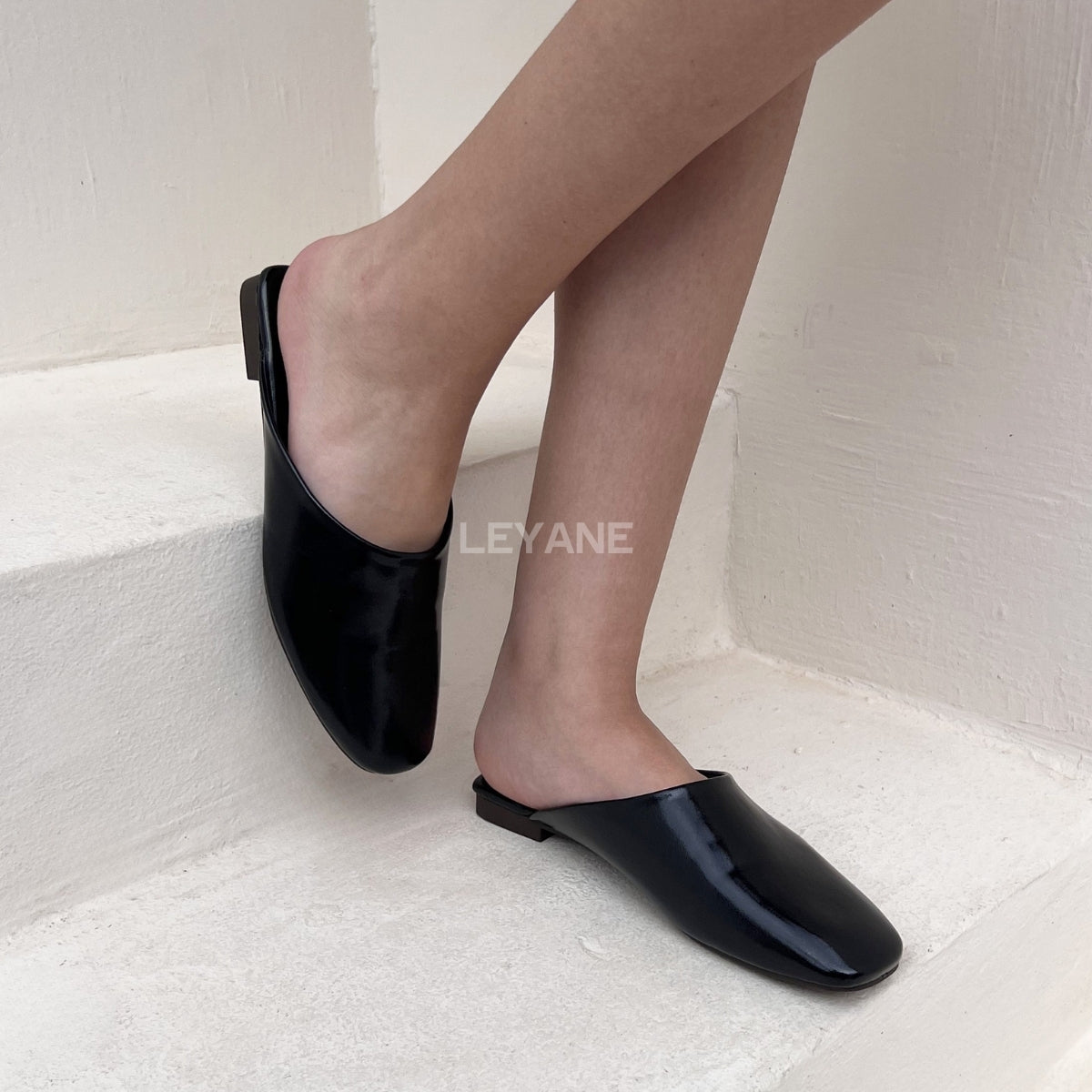 mule birkenstock, mule pour femmes, chaussures femmes maroc, chaussures en ligne pour femmes maroc, mule hiver, sabot, sabot birkenstock, sabot femmes maroc, sabot pour sortir, sabot casual
