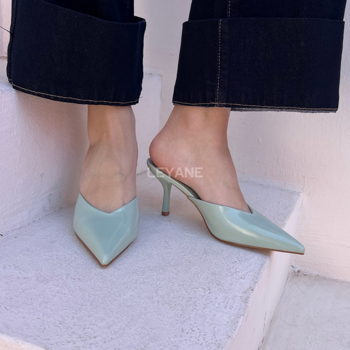 sandale plate, sandale maroc , sandale chunky, chaussures maroc, sandale femme, sandale zara, sandale été, sandals confortables, mules en daim, mules en crochets, mules maroc, mules femmes, mules tendance, sandale et mule, sabots femme
